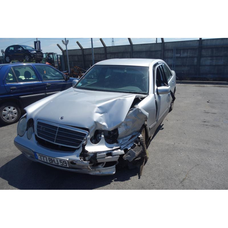 Etrier arriere gauche (freinage) MERCEDES CLASSE E 210 Photo n°13