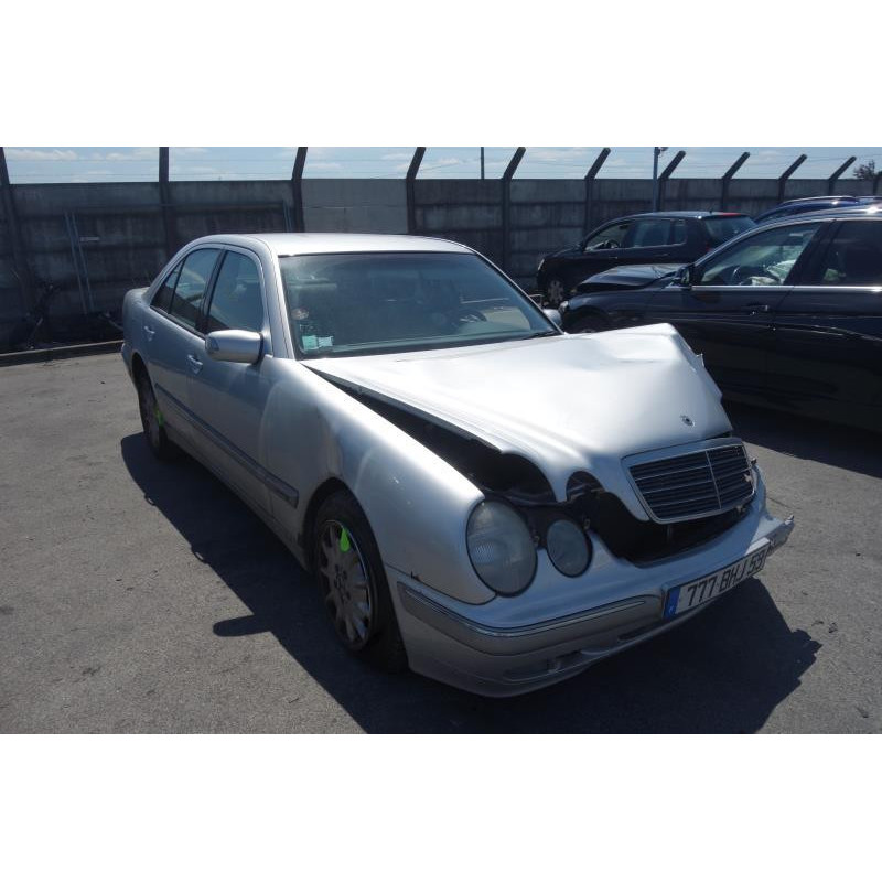 Etrier arriere gauche (freinage) MERCEDES CLASSE E 210 Photo n°14