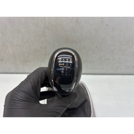 Pommeau de vitesses OPEL MERIVA B Photo n°1