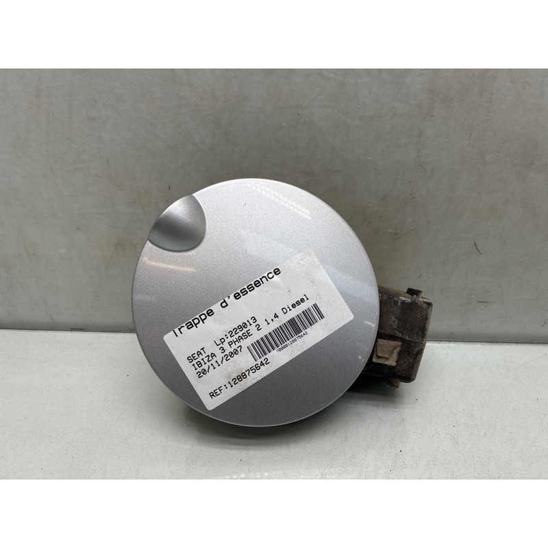 Trappe d'essence SEAT IBIZA 3 Photo n°3