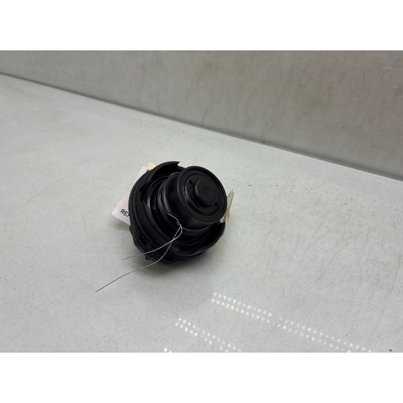 Bouchon de carburant VOLKSWAGEN TOURAN 1 Photo n°2