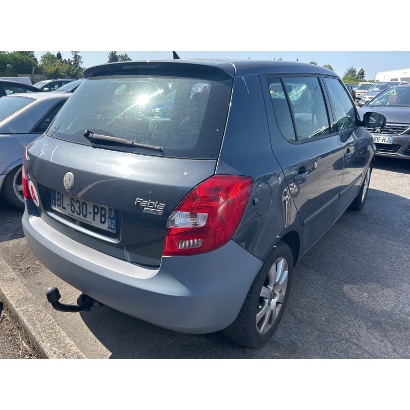 SKODA FABIA 2 PHASE 2 1.6 TDI - 16V TURBO Photo n°4