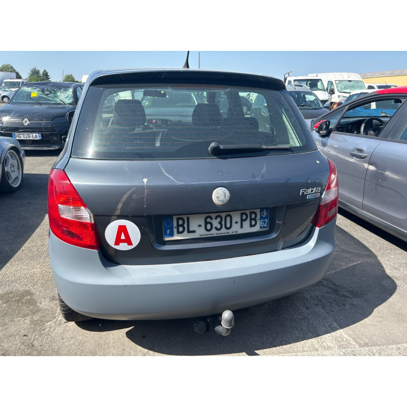 SKODA FABIA 2 PHASE 2 1.6 TDI - 16V TURBO Photo n°9