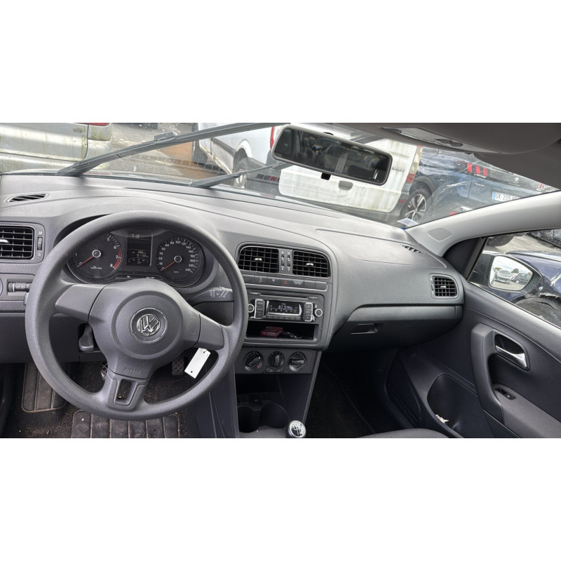 VOLKSWAGEN POLO 5 PHASE 1 1.2i - 12V Photo n°19