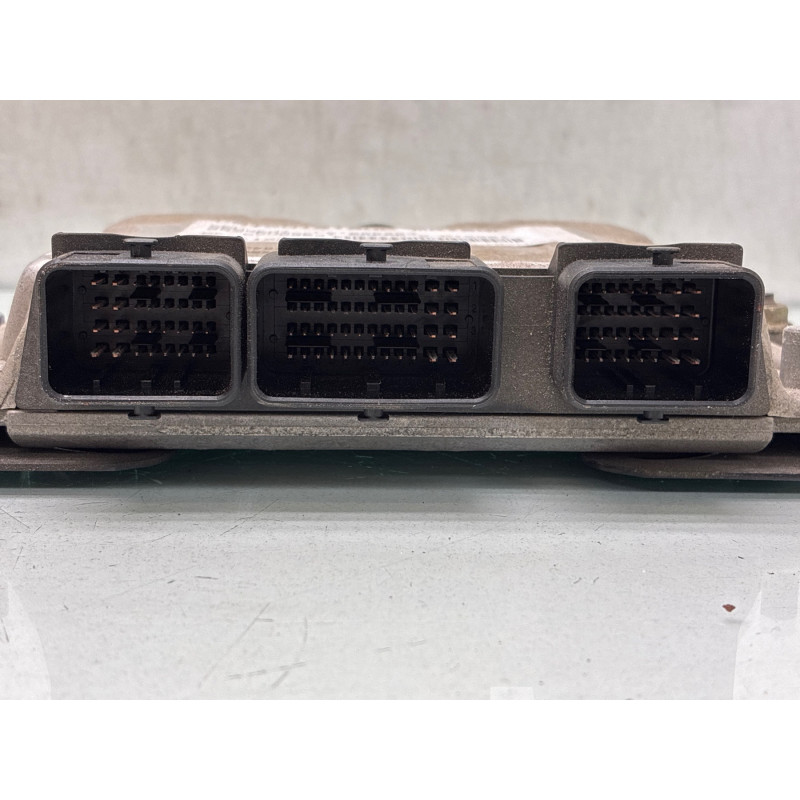 Calculateur moteur PEUGEOT 307 Photo n°1
