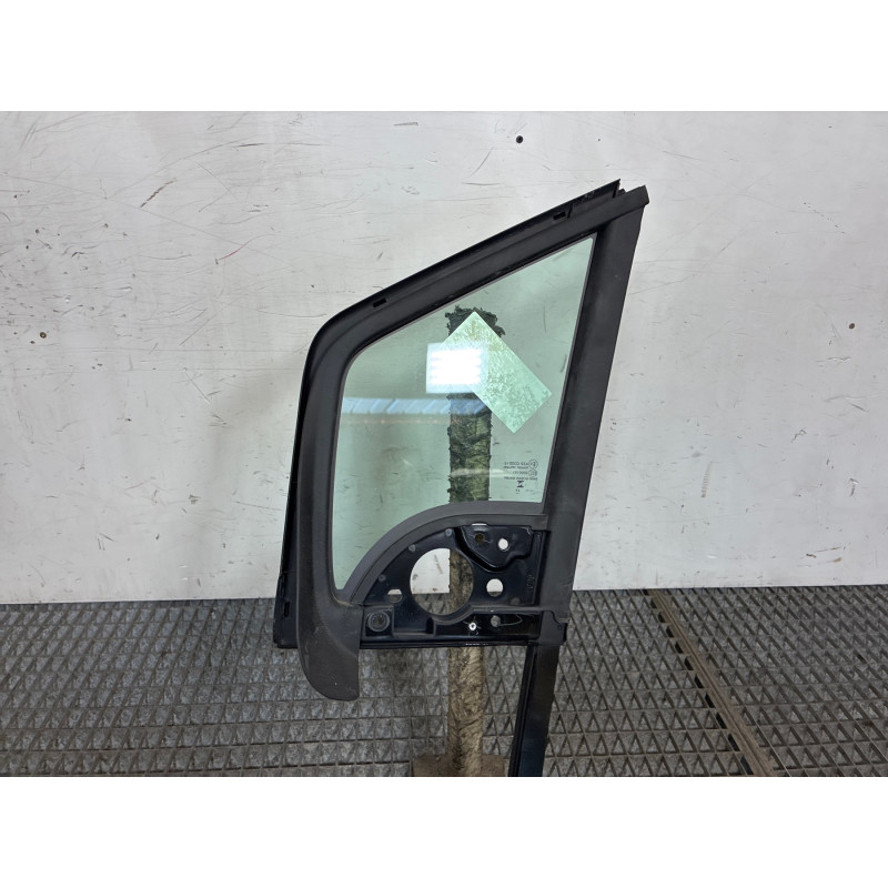 Custode avant droit (porte) TOYOTA PROACE 3 CITY Photo n°1