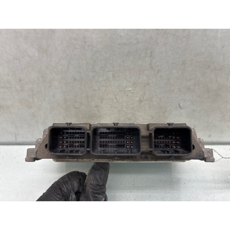Calculateur moteur CITROEN C3 2 Photo n°4