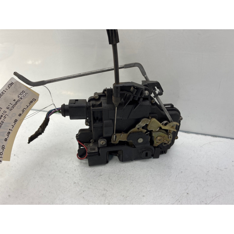 Serrure arriere droit VOLKSWAGEN GOLF 4 Photo n°2