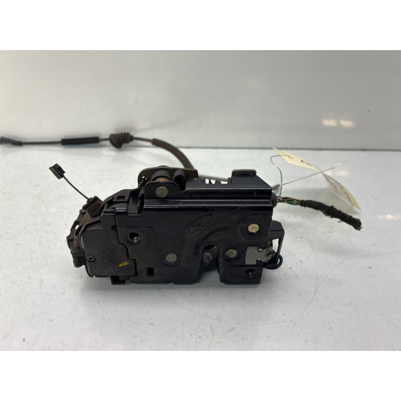 Serrure arriere droit VOLKSWAGEN GOLF 4 Photo n°4