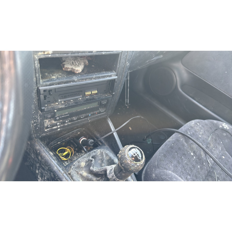 Serrure arriere droit VOLKSWAGEN GOLF 4 Photo n°20