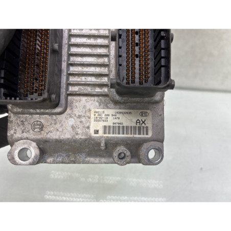 Calculateur moteur OPEL CORSA D Photo n°1