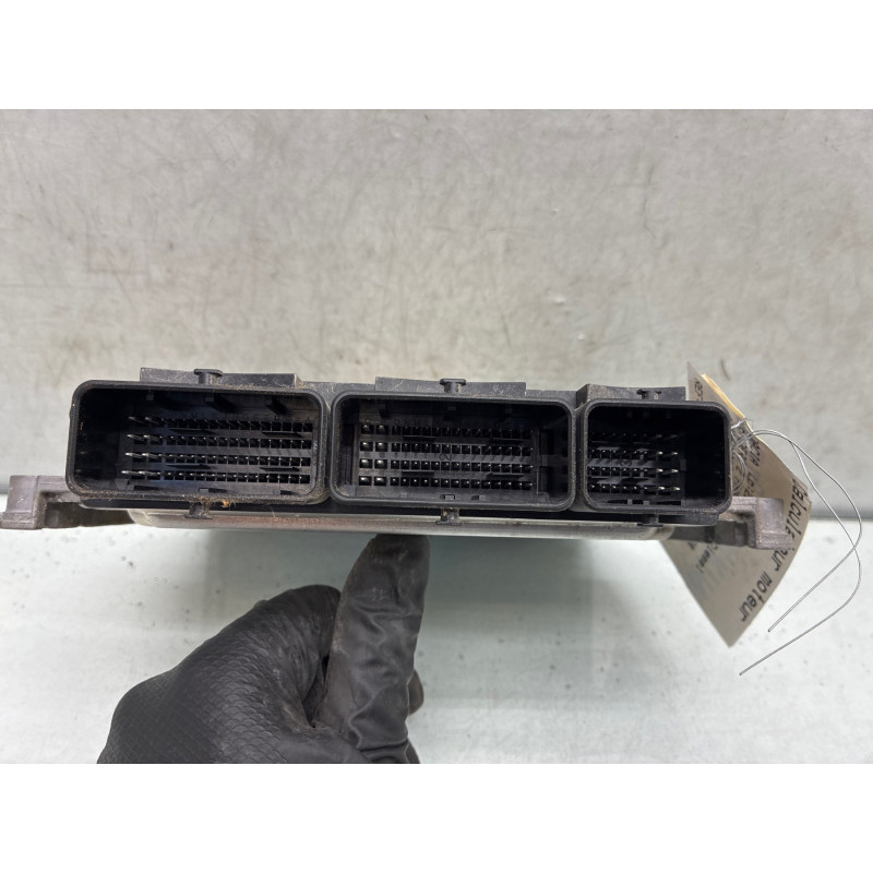 Calculateur moteur DACIA SANDERO 2 Photo n°3