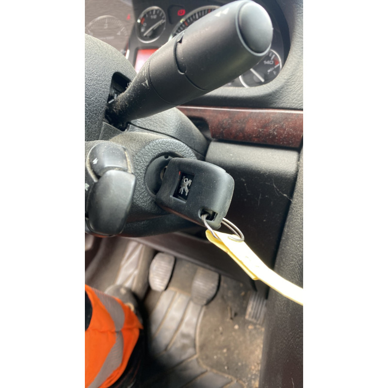 Porte avant droit PEUGEOT 407 Photo n°10