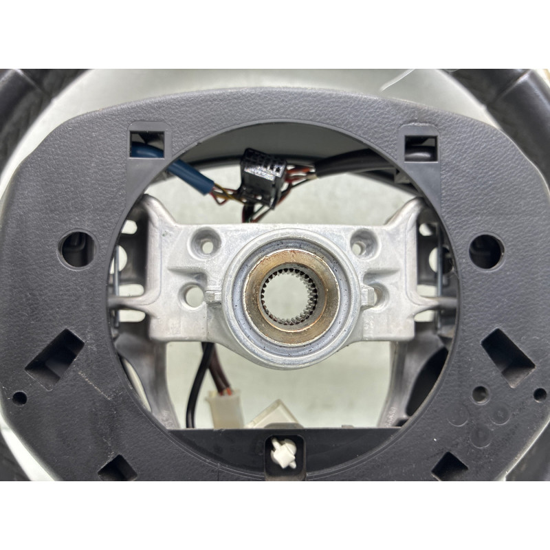 Volant SUZUKI SWIFT 4 Photo n°4