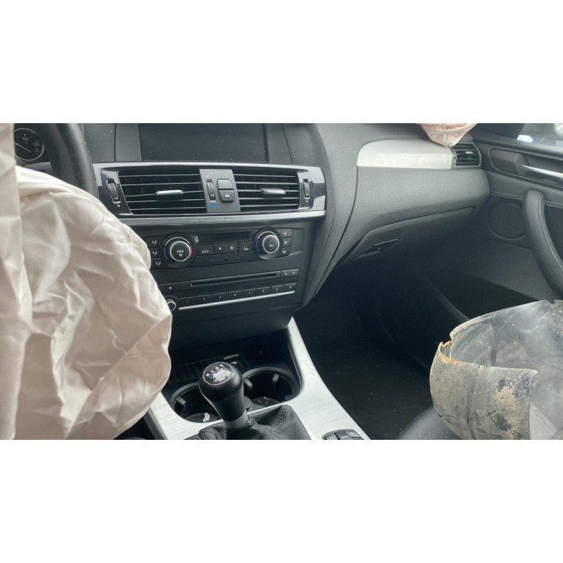 Bas de caisse gauche BMW X3 F25 Photo n°11