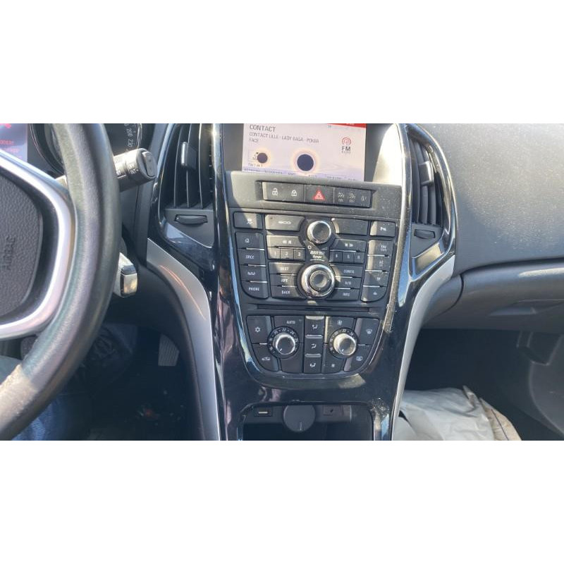 Attache ceinture avant gauche OPEL ASTRA J SPORTS Photo n°20