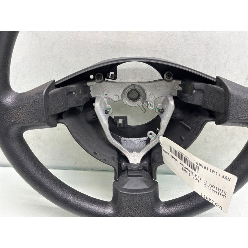 Volant DAIHATSU SIRION 2 Photo n°3