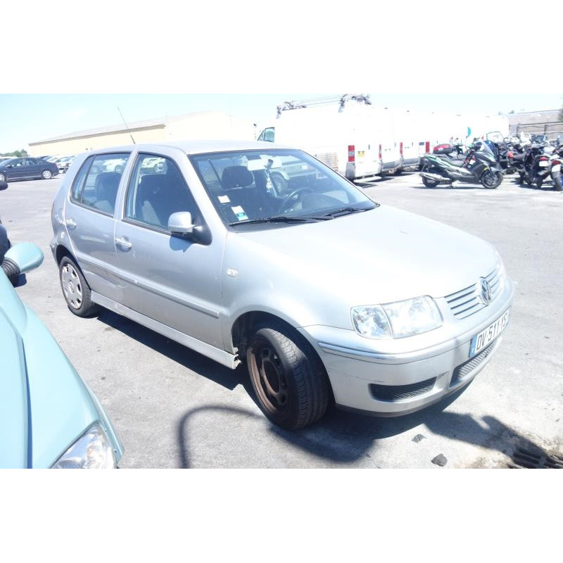 Etrier avant droit (freinage) VOLKSWAGEN POLO 3 Photo n°5