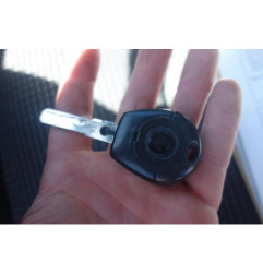 Etrier avant droit (freinage) VOLKSWAGEN POLO 3