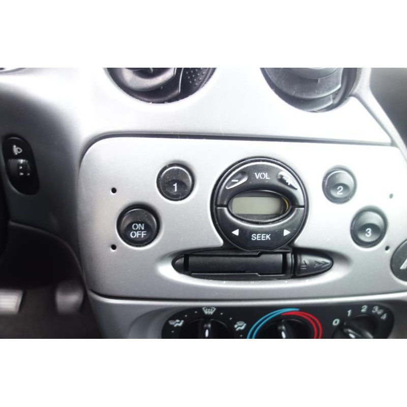 Etrier avant gauche (freinage) FORD KA 1 Photo n°9
