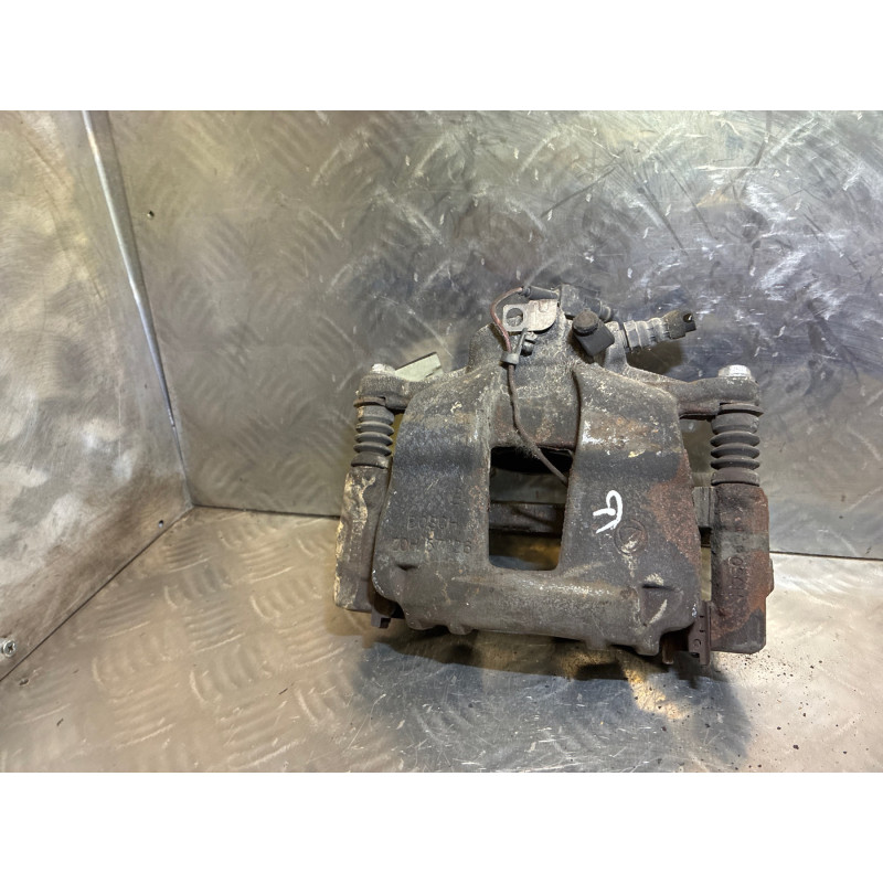 Etrier avant gauche (freinage) ALFA ROMEO MITO Photo n°3
