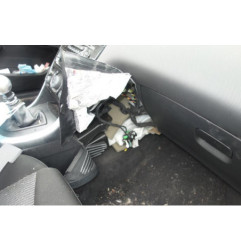Etrier avant droit (freinage) PEUGEOT 308 1