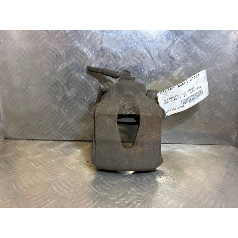 Etrier avant droit (freinage) VOLKSWAGEN BORA Photo n°3