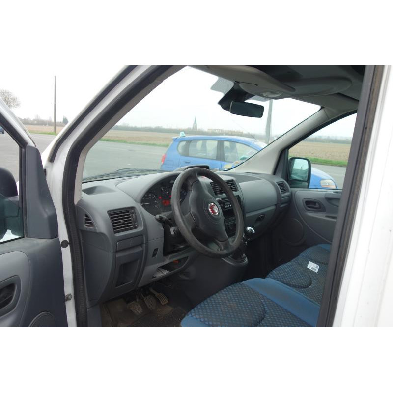 Etrier avant gauche (freinage) FIAT SCUDO 2 Photo n°8