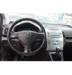 Etrier avant gauche (freinage) TOYOTA COROLLA VERSO 2