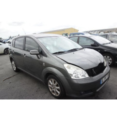 Etrier avant gauche (freinage) TOYOTA COROLLA VERSO 2
