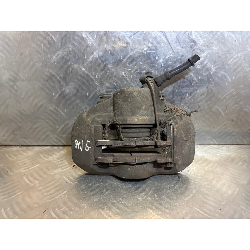 Etrier avant gauche (freinage) RENAULT R9 Photo n°1