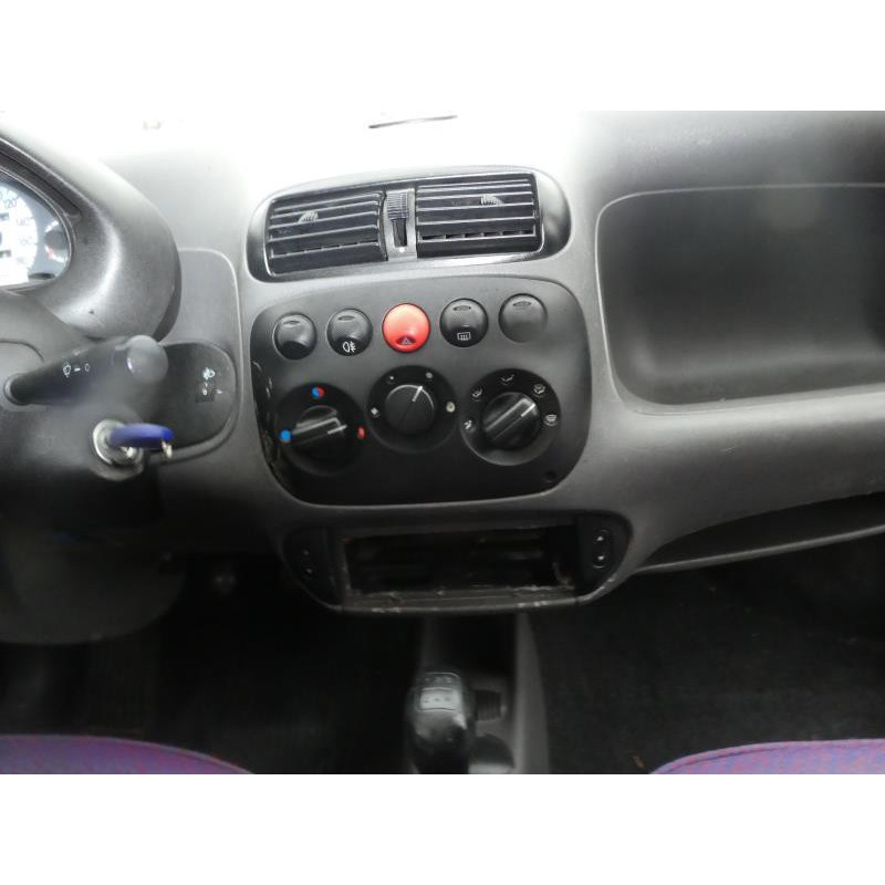 Etrier avant gauche (freinage) FIAT SEICENTO Photo n°7