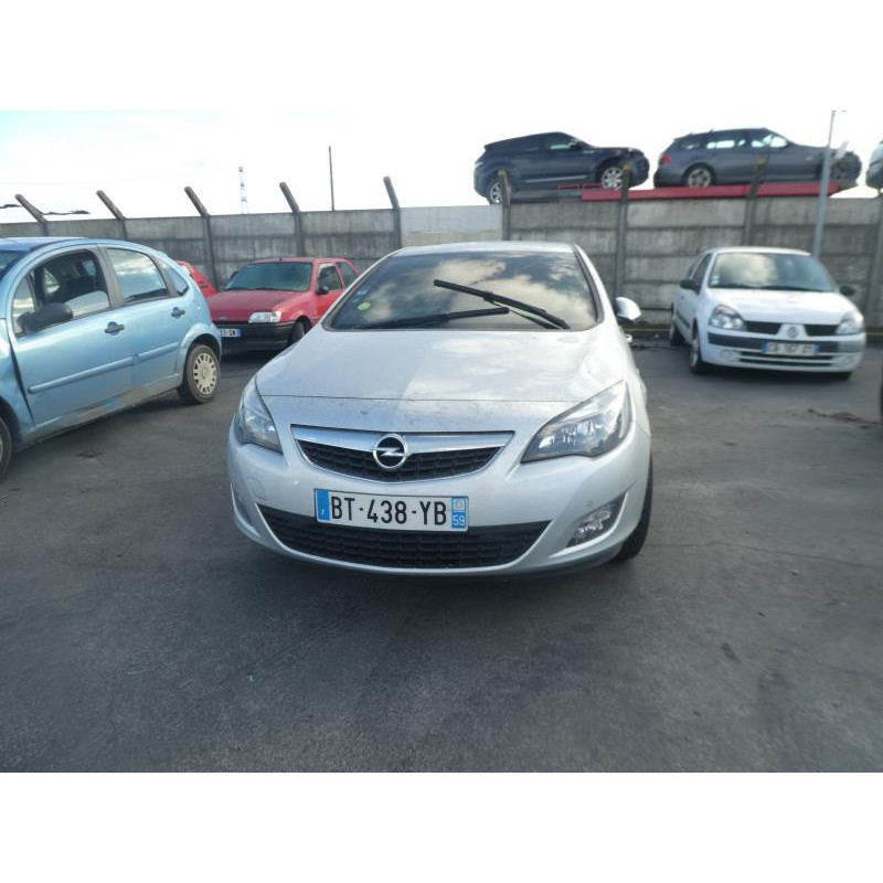 Etrier avant gauche (freinage) OPEL ASTRA J Photo n°9