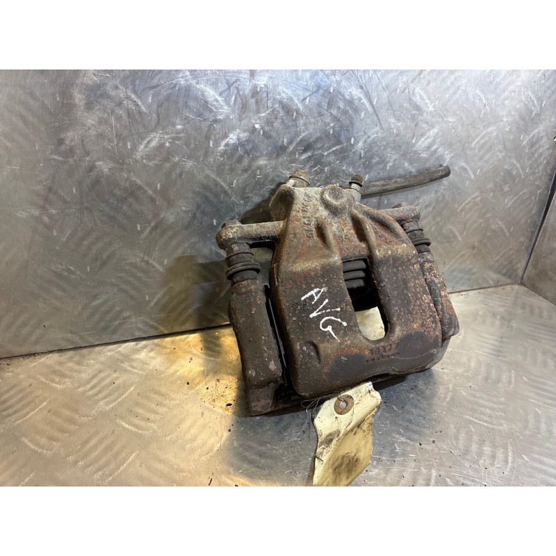 Etrier avant gauche (freinage) NISSAN NOTE 1 Photo n°3