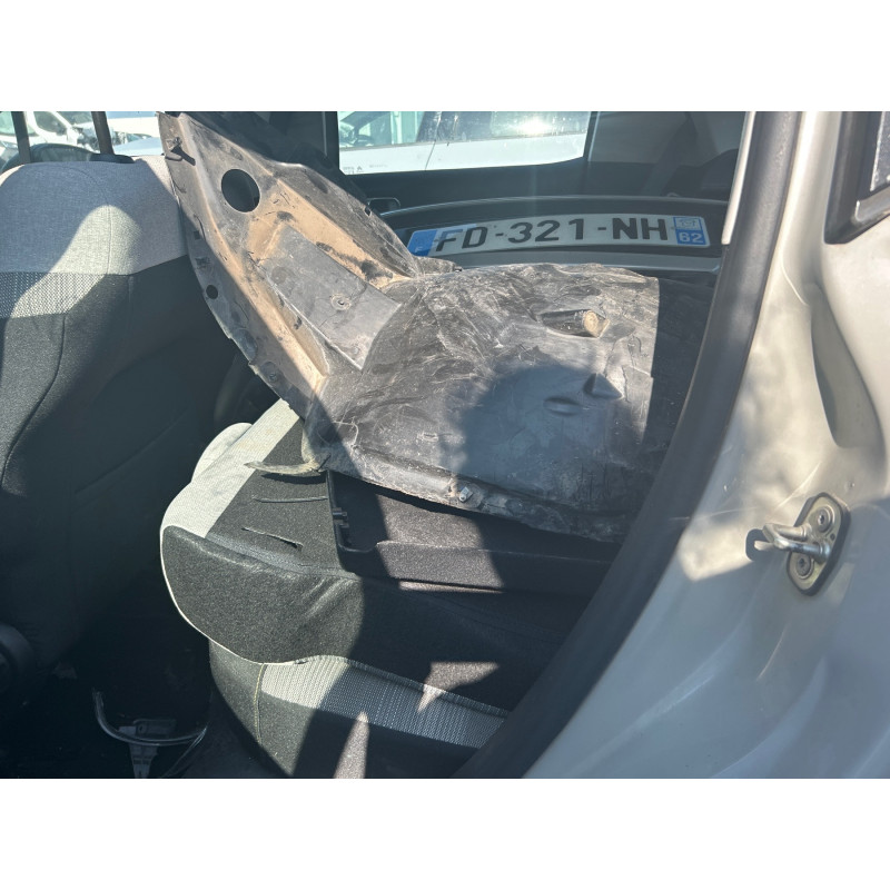 CITROEN C3 3 PHASE 1 1.2 PURETECH - 12V TURBO Photo n°9