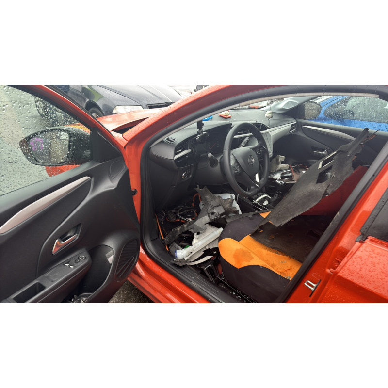 Compresseur clim OPEL CORSA F Photo n°12