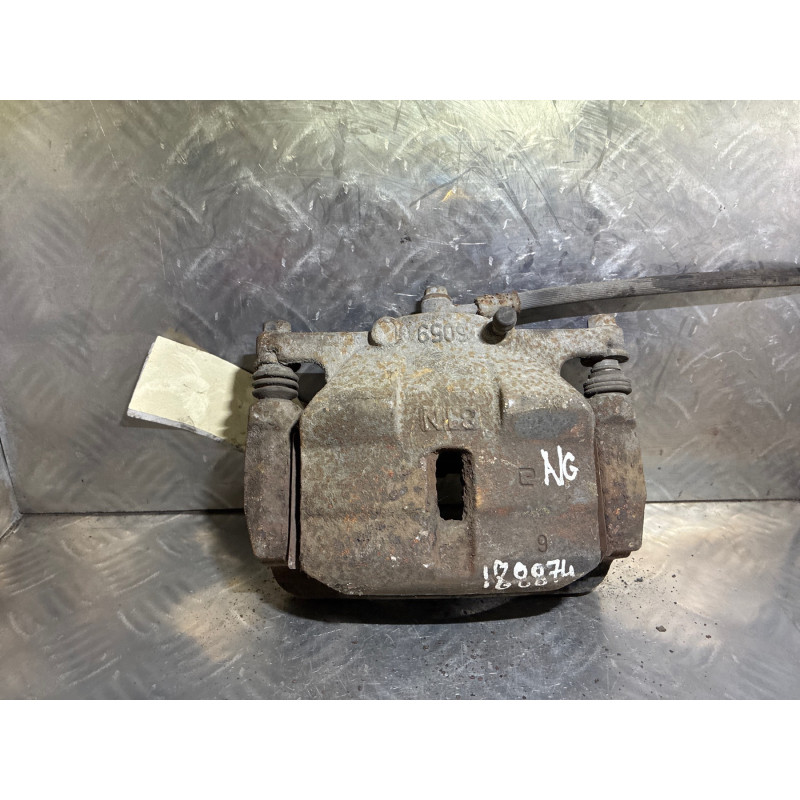 Etrier avant gauche (freinage) NISSAN QASHQAI 1 Photo n°3
