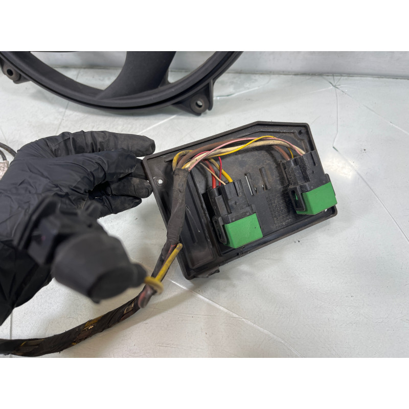 Moto ventilateur radiateur CITROEN XSARA PICASSO Photo n°4