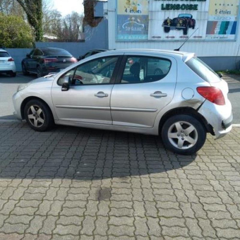 Collecteur d'echappement PEUGEOT 207 Photo n°8