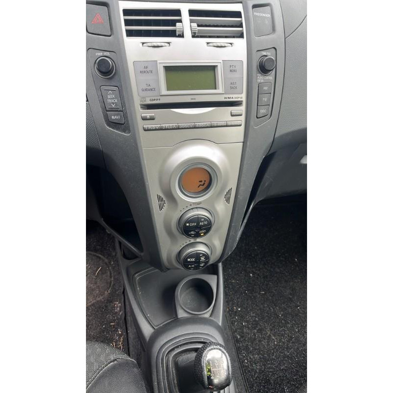 Optique avant principal droit (feux)(phare) TOYOTA YARIS 2 Photo n°7