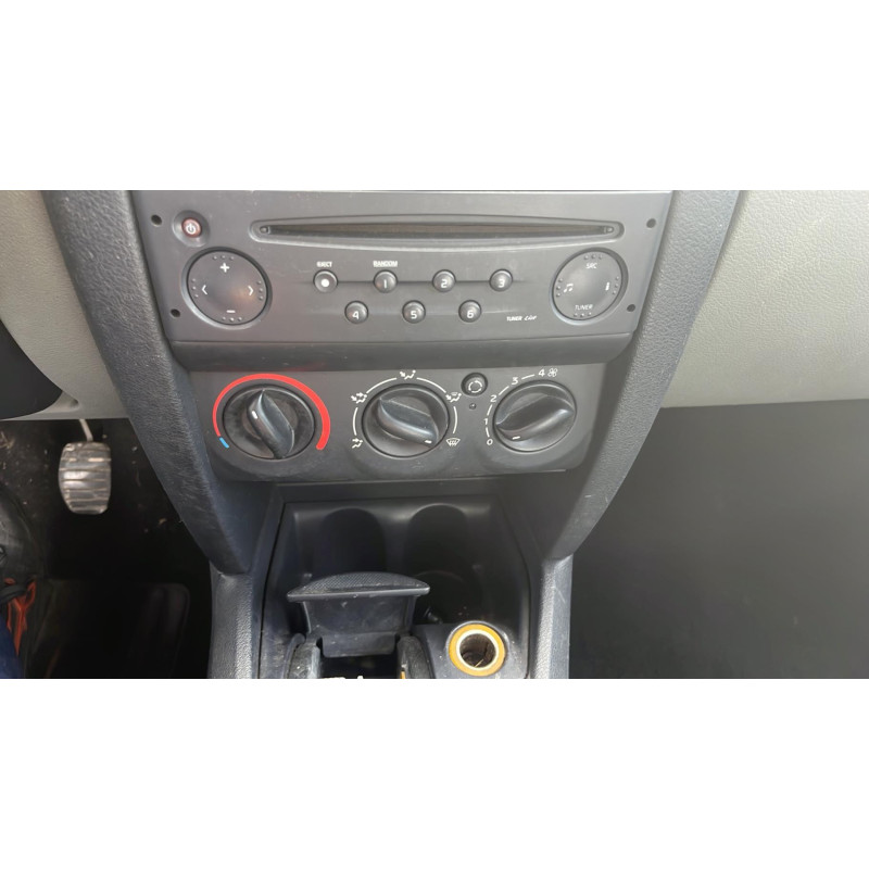 Feu arriere principal droit (feux) RENAULT CLIO 2 Photo n°6