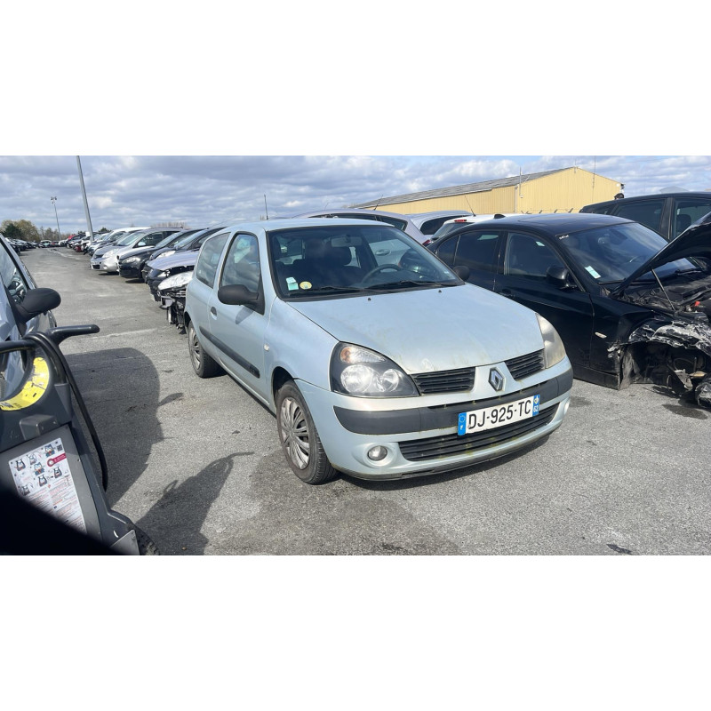 Feu arriere principal droit (feux) RENAULT CLIO 2 Photo n°16