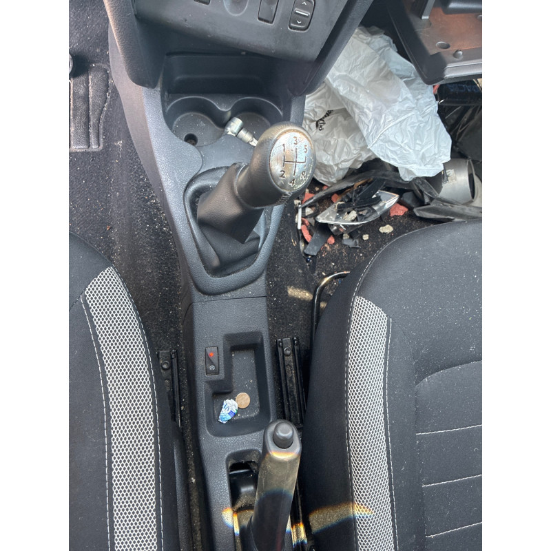 DACIA SANDERO 2 PHASE 2 1.5 BLUE DCI - 8V TURBO Photo n°23