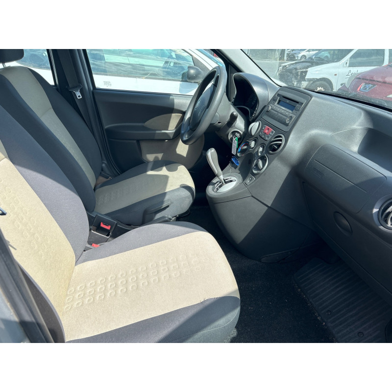 FIAT PANDA 2 PHASE 1 1.2i - 8V Photo n°4