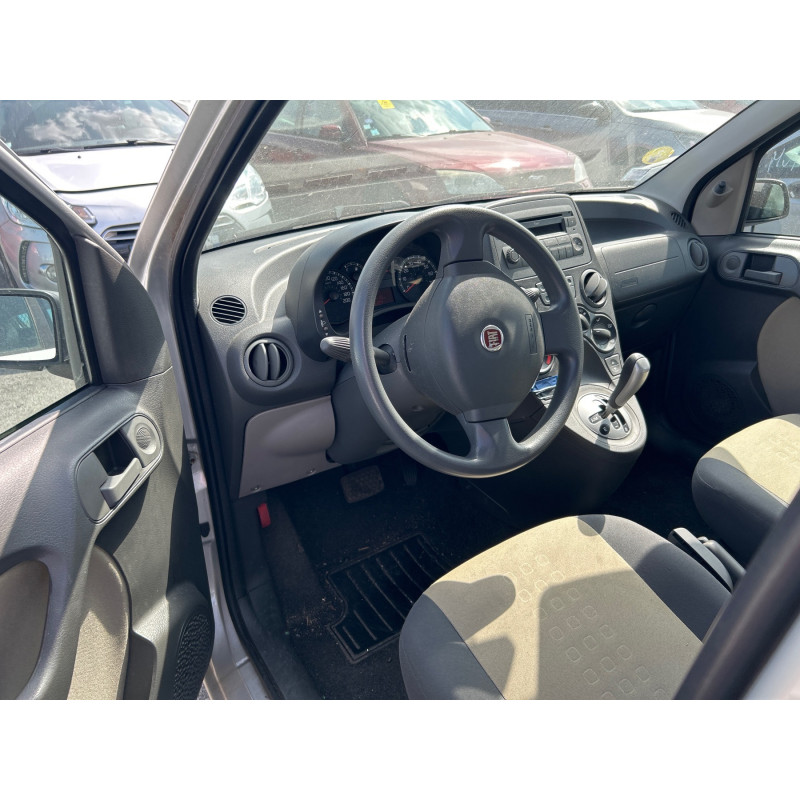FIAT PANDA 2 PHASE 1 1.2i - 8V Photo n°11