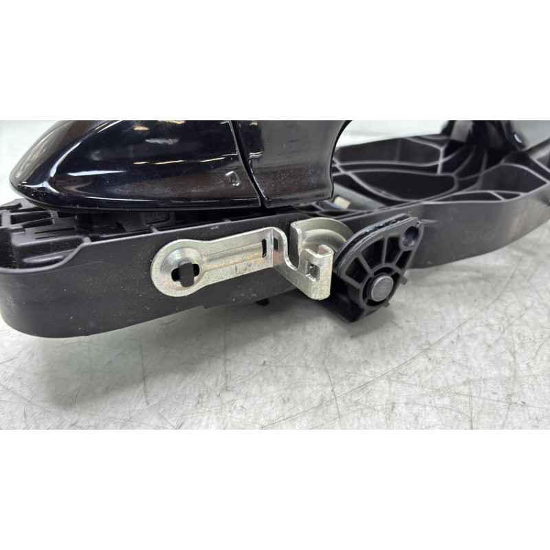 Poignee porte avant gauche FORD FIESTA 7 Photo n°4
