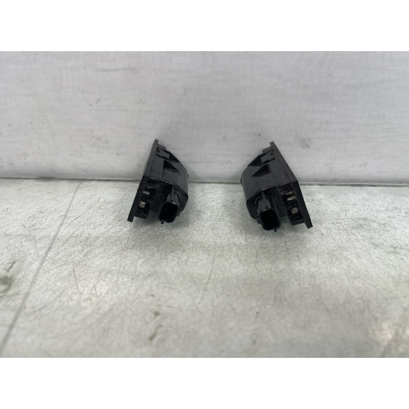 Eclairage de plaque RENAULT MEGANE 3 Photo n°4