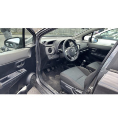 Poignee porte avant droit TOYOTA YARIS 3