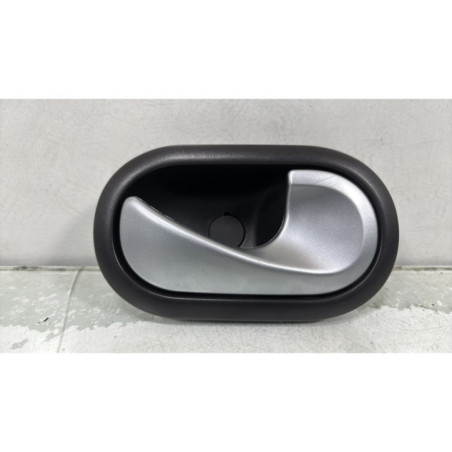 Poignee interieur arriere droit RENAULT CLIO 3 Photo n°1