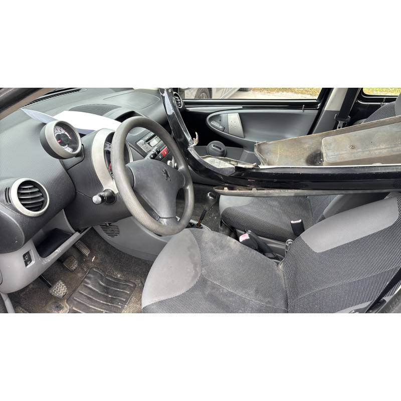 Poignee interieur avant droit PEUGEOT 107 Photo n°8